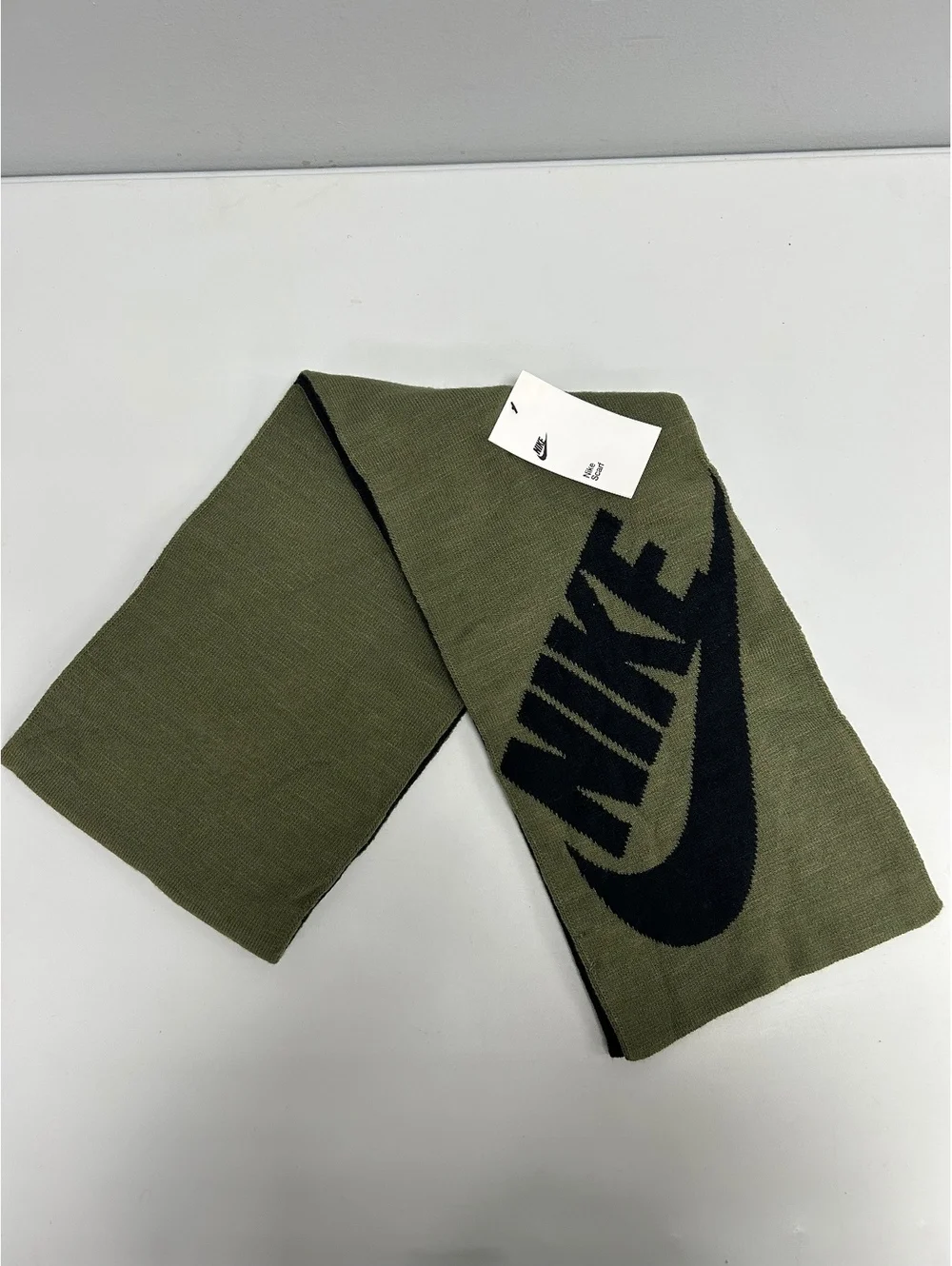 Nike Unisex Scarf in Olive Green and Black with Logo